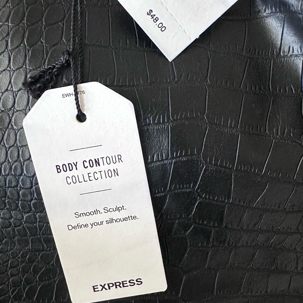 Crop top cocodril style